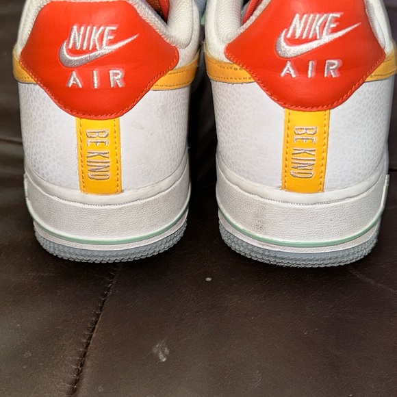 AIR FORCE 1 '07 LV8
"Be Kind" mens sz 7.5 women’s as 9 - Picture 8 of 9